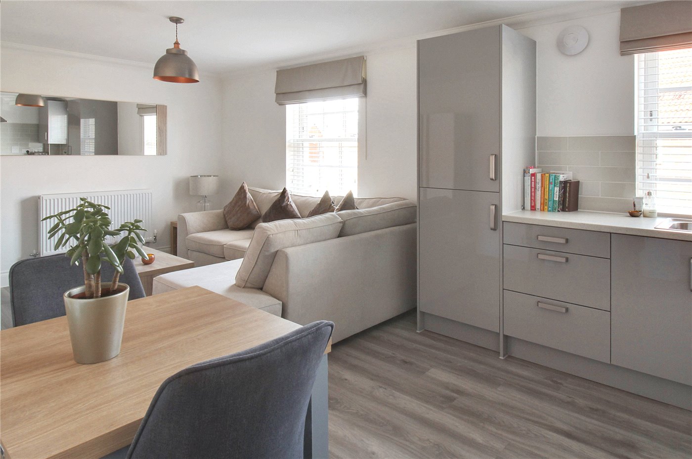 Lounge/Kitchen